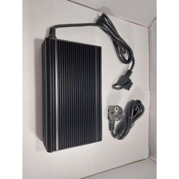 Ladegerät Goccia GEV2000