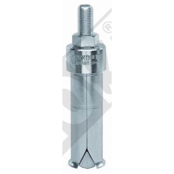 TRAKTOR MIT INNEREM LAGER 8-12 KUKKO