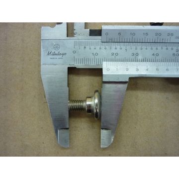 Pan-Schraube 6mm Sym original