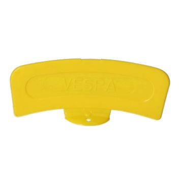 Gelbes Mopedschild mit Schriftzug für den vorderen Kotflügel (Vespa) aus Kunststoff auf Fuss